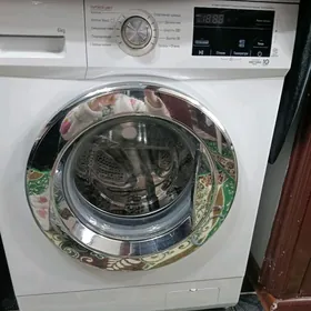 Продаю стиральную машину