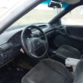 Opel Astra 1993