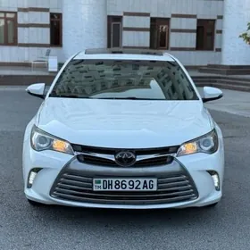 Toyota Camry 2017