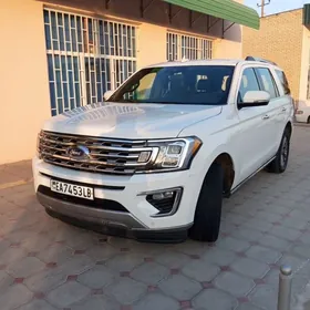 Ford Expedition 2021