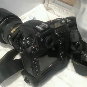 Nikon 800 e