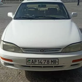 Toyota Camry 1993