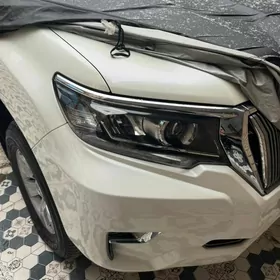 Toyota Land Cruiser Prado 2021