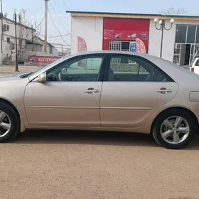 Toyota Camry 2005