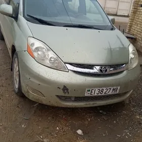 Toyota Sienna 2006