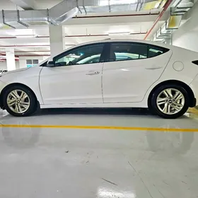 Hyundai Elantra 2019