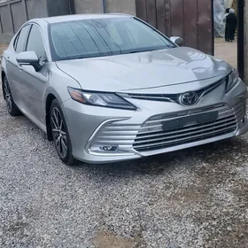 Toyota Camry 2022