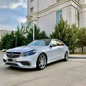 Mercedes-Benz W212 2010