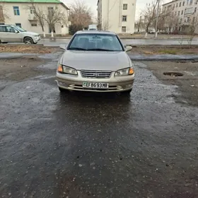 Toyota Camry 2000