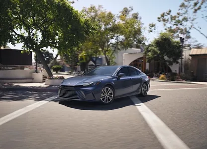 Toyota Ýaponiýada ABŞ-da öndürilen awtomobillerini satyp başlar