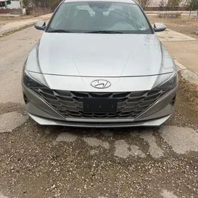 Hyundai Elantra 2021