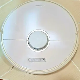 Робот полесос ROBOROCK