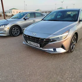 Hyundai Elantra 2023