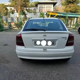 Opel Astra 2002