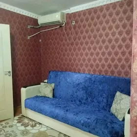 ! 6 мкр 1 в 2 ком 3 этаж