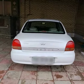 Hyundai Sonata 2000