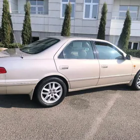 Toyota Camry 1999