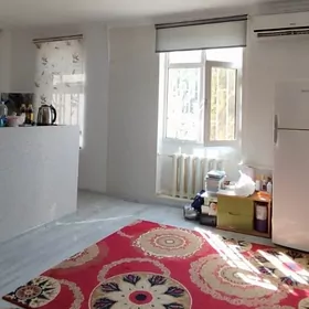 6-njy mikroraýon,1 komnat 