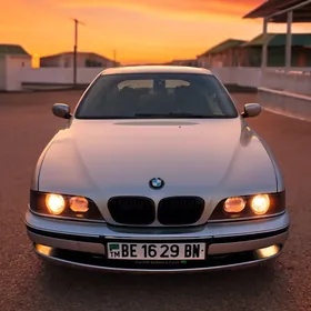 BMW E39 1999