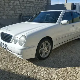 Mercedes-Benz E320 2000