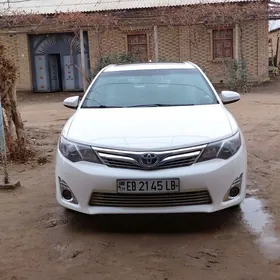 Toyota Camry 2013