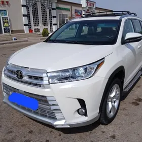 Toyota Highlander 2018