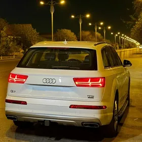 Audi Q7 2018