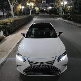 Lexus ES 350 2019