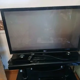 Televizr ploskiy ekran