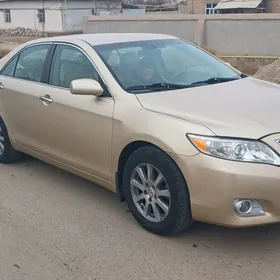 Toyota Camry 2011