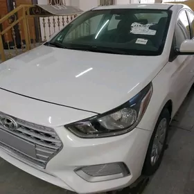 Hyundai Accent 2021