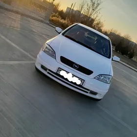 Opel Astra 2003