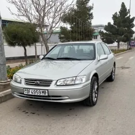 Toyota Camry 2001