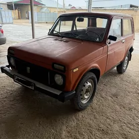 Lada Niva 1986