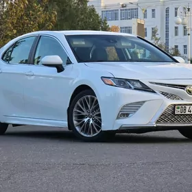 Toyota Camry 2020