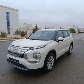 Mitsubishi Outlander 2025