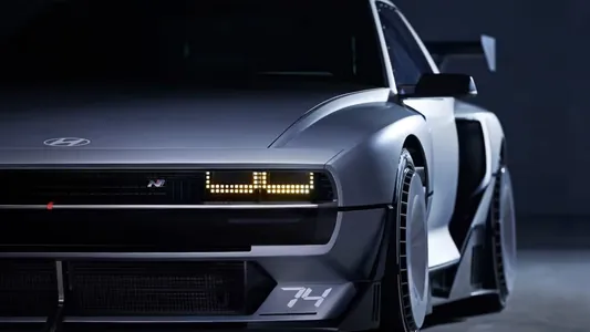 Hyundai 80-nji ýyllaryň äheňinde düýpgöter täze “burçly” Sonata taýýarlaýar