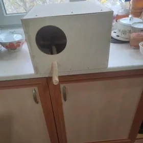 домик для попугая Карела