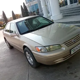 Toyota Camry 1999
