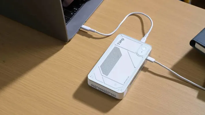 Amerikan startapy dünýäniň iň ykjam emeli aň superkompýuterini hödürledi