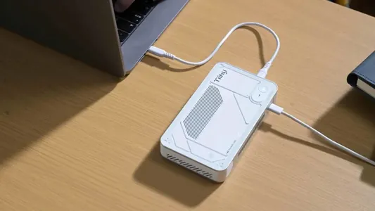 Amerikan startapy dünýäniň iň ykjam emeli aň superkompýuterini hödürledi