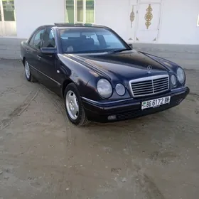 Mercedes-Benz E320 1997