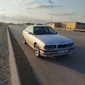 BMW M5 1995