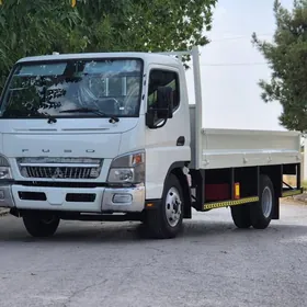 Mitsubishi Canter 2025