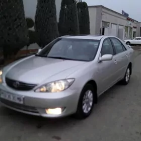 Toyota Camry 2004