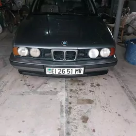 BMW 525 1989