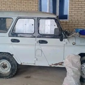 UAZ 469 1995