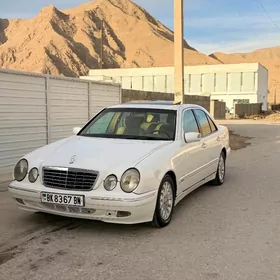 Mercedes-Benz C320 2001