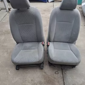 Corollo sidenÿa 2010.