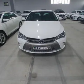 Toyota Camry 2016